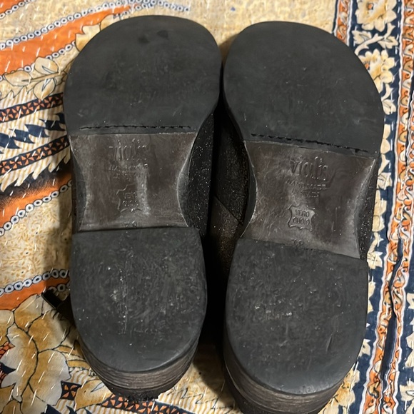 Vialis Metallic (soft) Leather Back Zip Ankle Boots. Handmade in Spain - Picture 3 of 6